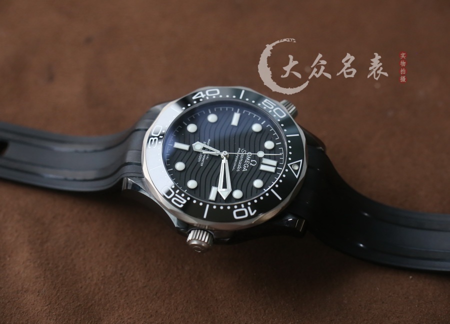 VS廠歐米茄海馬300鈦金屬陶瓷復刻表210.92.44.20.01.001（43.5mm） 第2张