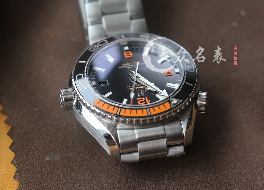VS廠歐米茄海馬600 215.30.44.21.01.002（四分之一橙）（43.5mm） 第8张