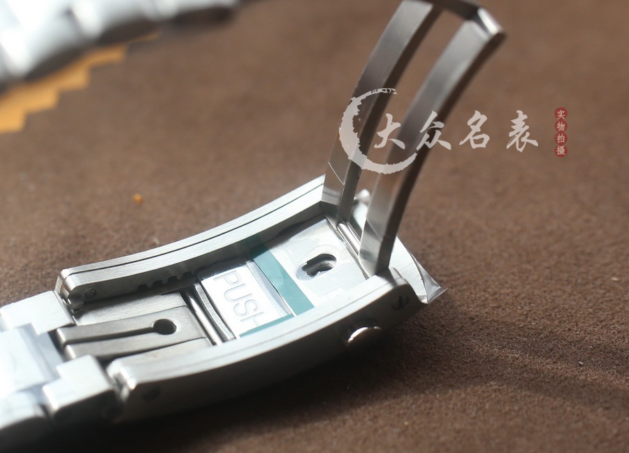 VS廠歐米茄海馬600 215.30.44.21.01.002（四分之一橙）（43.5mm） 第13张