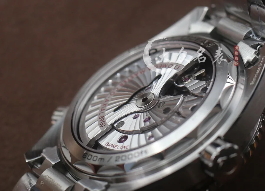 VS廠歐米茄海馬600 215.30.44.21.01.002(四分之一橙)(43.5mm) 第11张