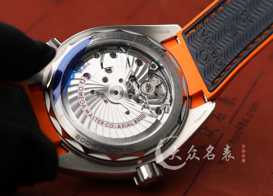 歐米茄海馬215.92.44.21.99.001（四分之一橙鈦金屬）（43.5mm） 第11张