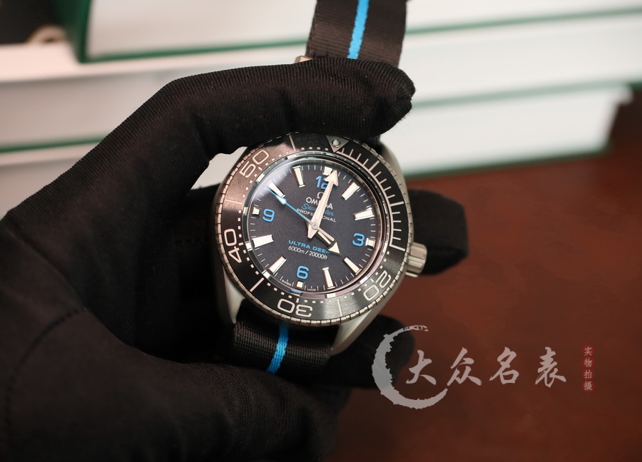 VS廠歐米茄海馬215.92.46.21.01.001鈦金屬（海王）（45.5mm） 第4张