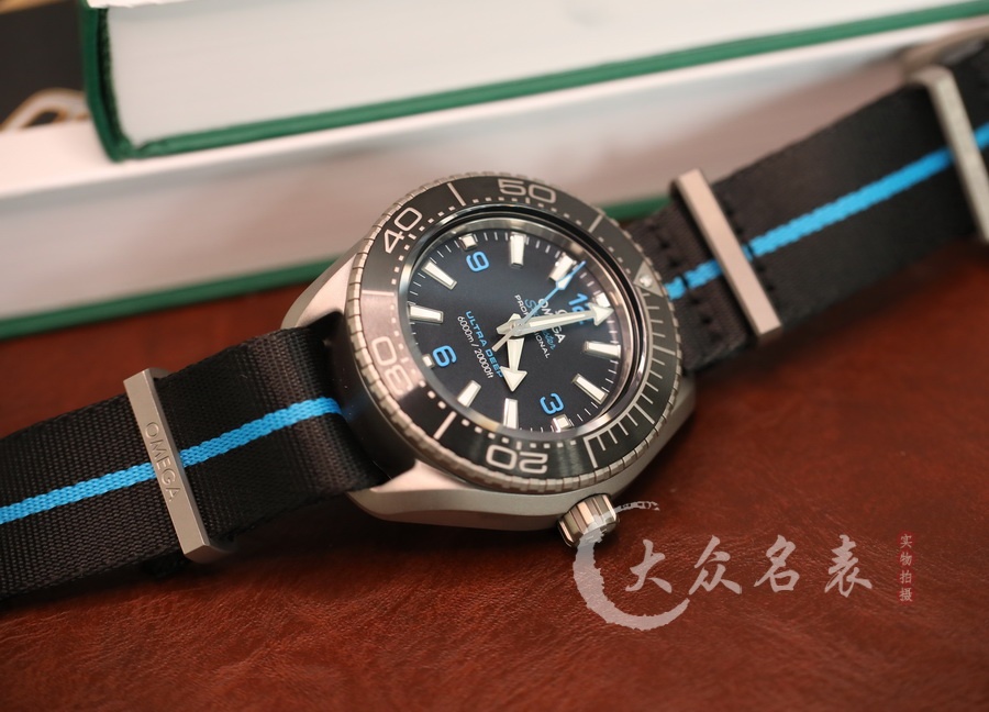 VS廠歐米茄海馬215.92.46.21.01.001鈦金屬（海王）（45.5mm） 第5张