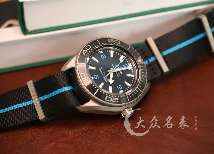 VS廠歐米茄海馬215.92.46.21.01.001鈦金屬(海王)(45.5mm) 第5张