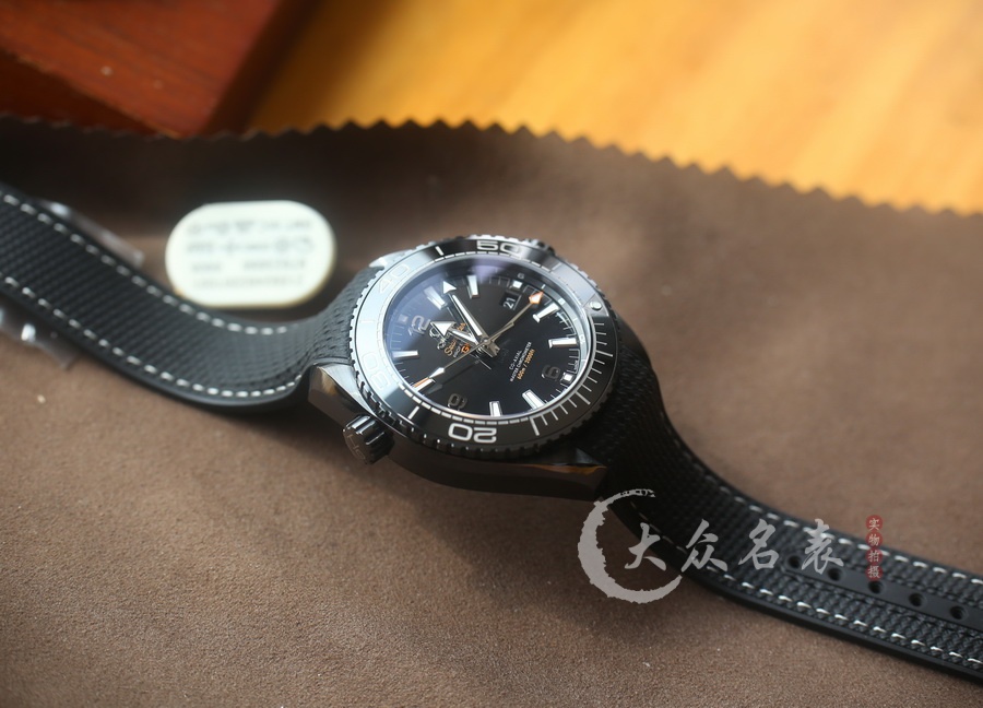 VS廠歐米茄海馬215.92.46.22.01.001(深海之黑)（45.5mm） 第8张
