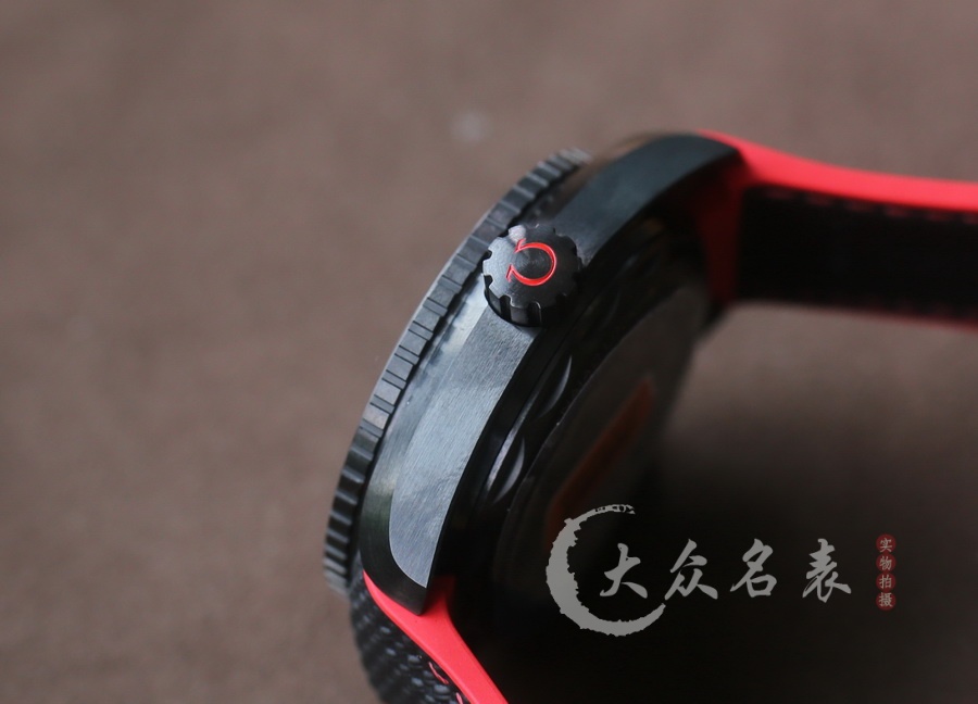 VS廠歐米茄海馬215.92.46.22.01.003(深海之黑)（45.5mm） 第9张
