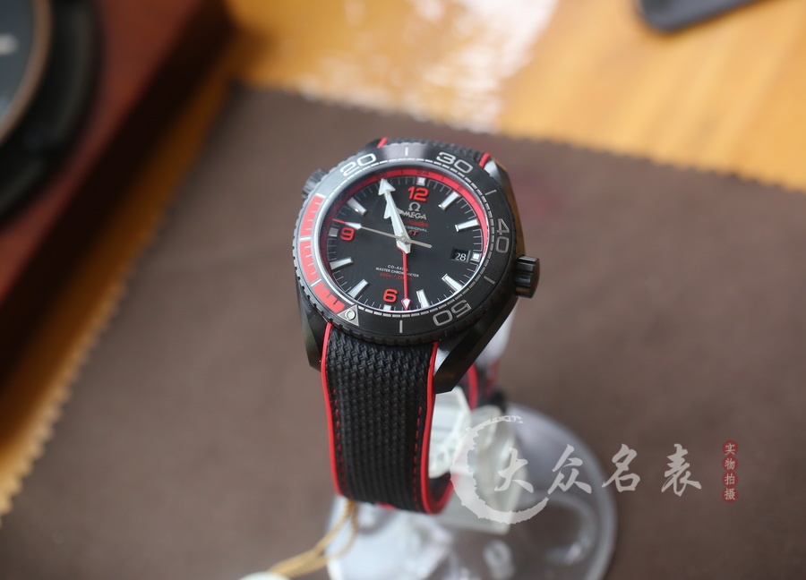 VS廠歐米茄海馬215.92.46.22.01.003(深海之黑)（45.5mm） 第1张