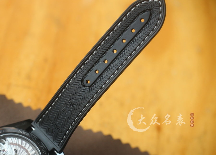VS廠歐米茄海馬215.92.46.22.01.001(深海之黑)（45.5mm） 第12张