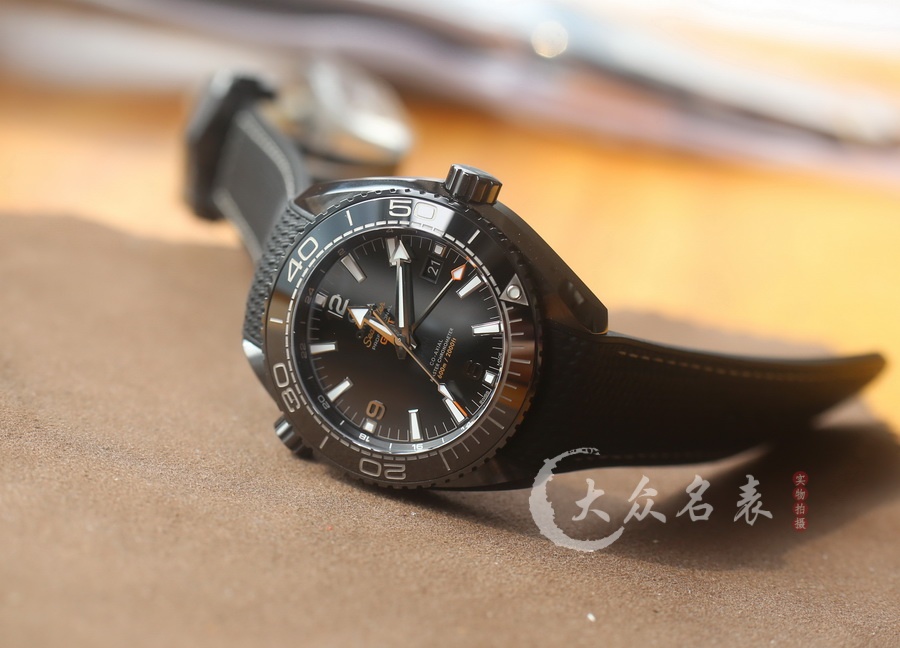 VS廠歐米茄海馬215.92.46.22.01.001(深海之黑)（45.5mm） 第2张