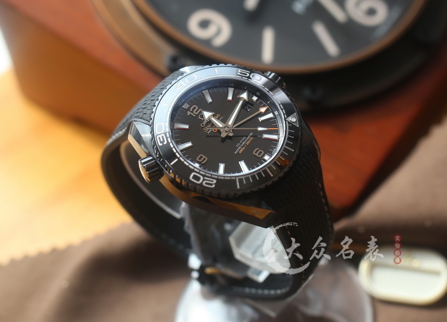 VS廠歐米茄海馬215.92.46.22.01.001(深海之黑)（45.5mm） 第1张
