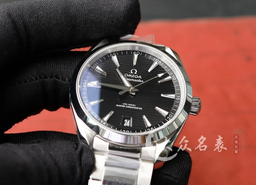 VS廠歐米茄海馬150黑面220.10.38.20.01.001(41mm) 第7张