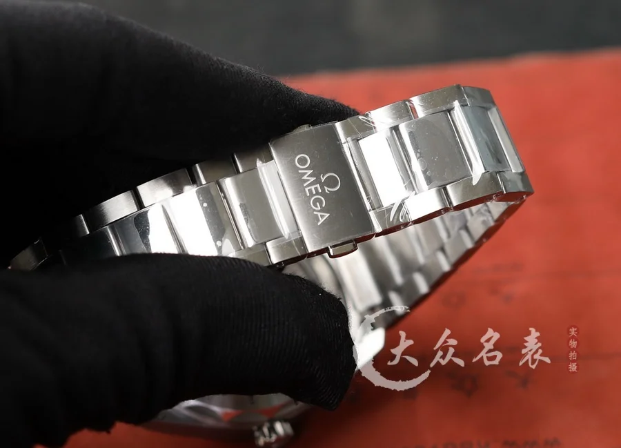 VS廠歐米茄海馬150黑面220.10.38.20.01.001(41mm) 第10张