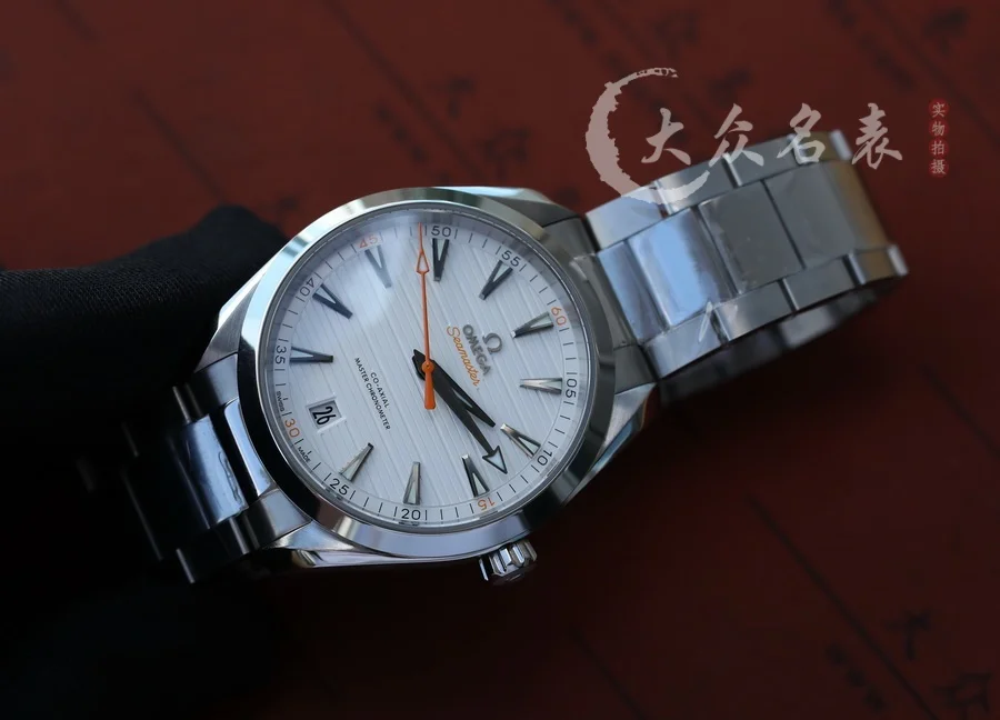 VS廠歐米茄海馬150柚米220.10.41.21.02.001(41mm) 第3张