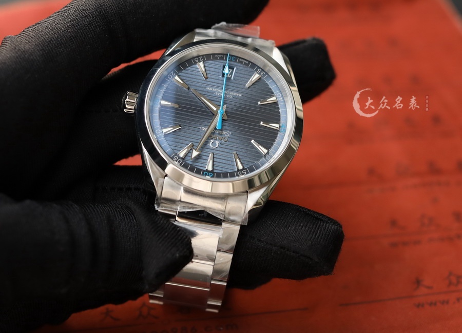 VS歐米茄海馬150復刻表220.10.41.21.03.002銷售（41mm） 第8张