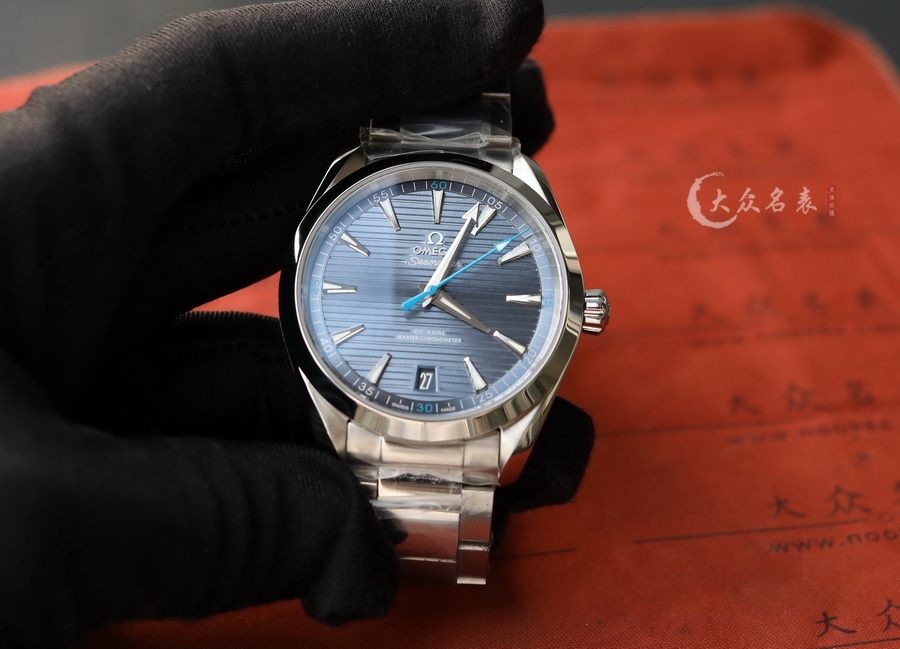 VS歐米茄海馬150復刻表220.10.41.21.03.002銷售（41mm） 第6张