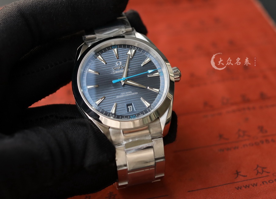 VS歐米茄海馬150復刻表220.10.41.21.03.002銷售（41mm） 第5张