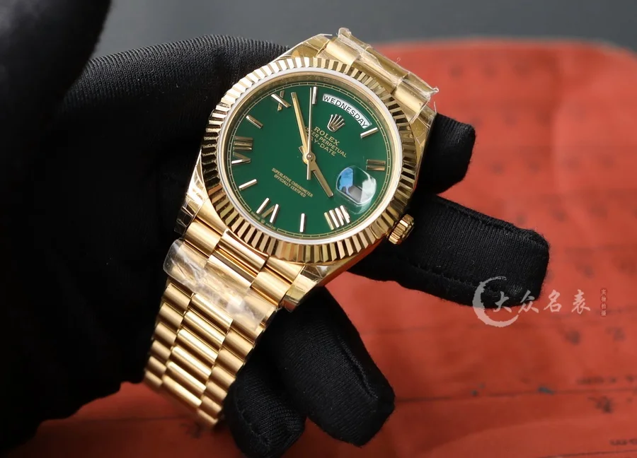 勞力士星期日歷型m228238-0061復刻表賭桌綠(40mm) 第4张