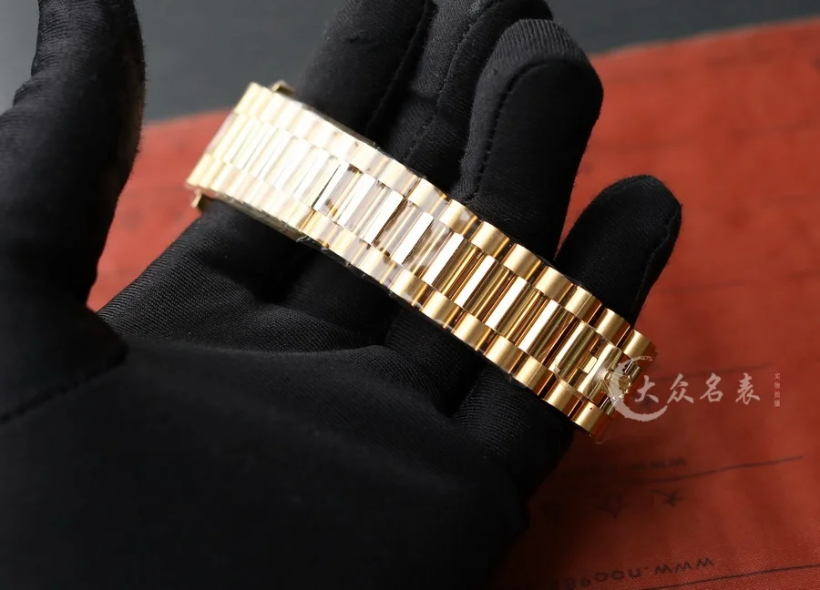 勞力士星期日歷型m228238-0061復刻表賭桌綠(40mm) 第9张