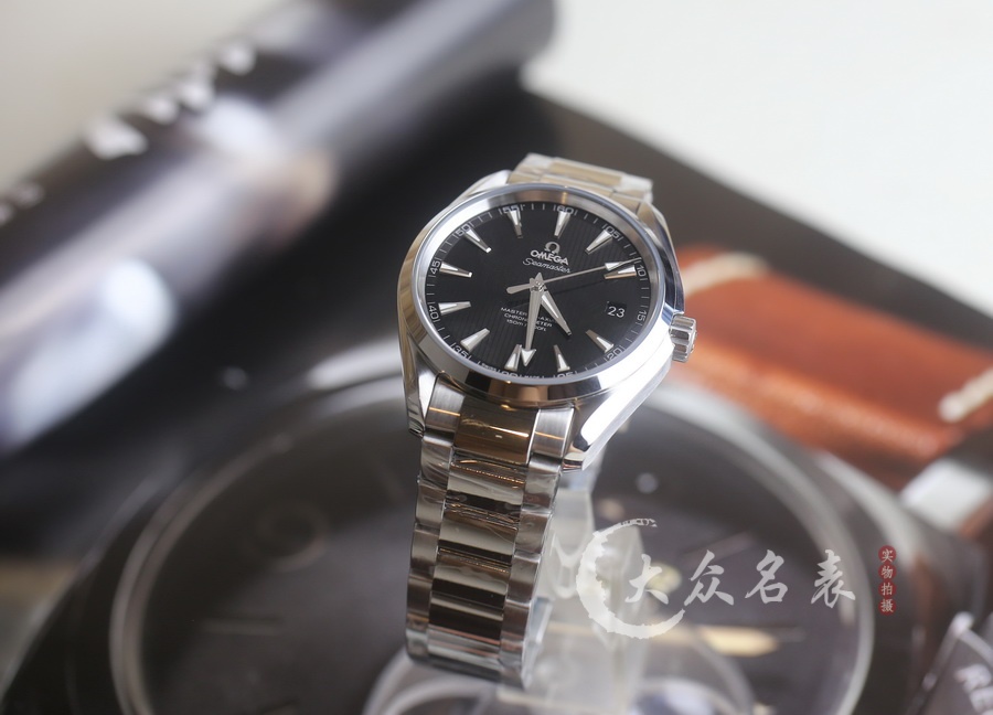 VS廠歐米茄海馬150黑面231.10.42.21.01.003（41.5mm） 第1张