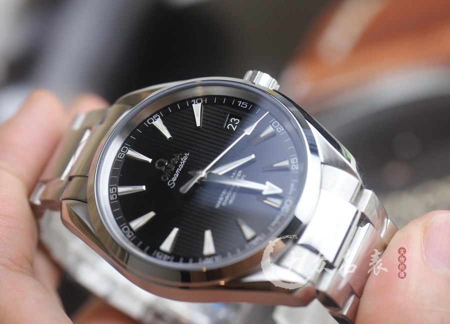 VS廠歐米茄海馬150黑面231.10.42.21.01.003（41.5mm） 第7张