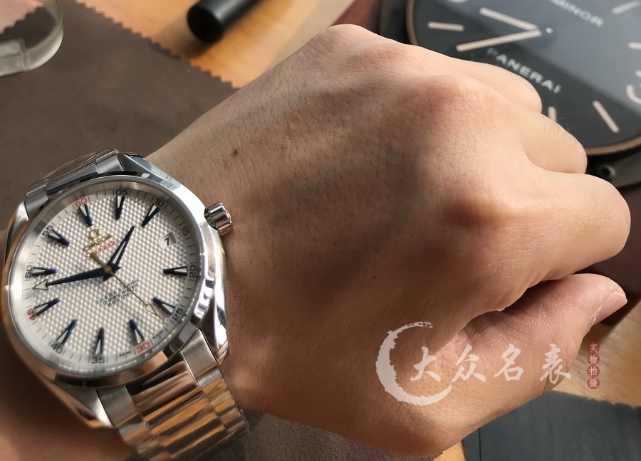 VS廠歐米茄海馬150復刻表萊德杯231.10.42.21.02.005（41.5mm） 第8张