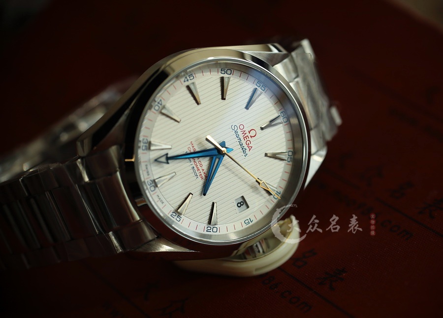 VS廠歐米茄海馬150復刻表231.10.42.21.02.004(高爾夫版)(41.5mm) 第4张