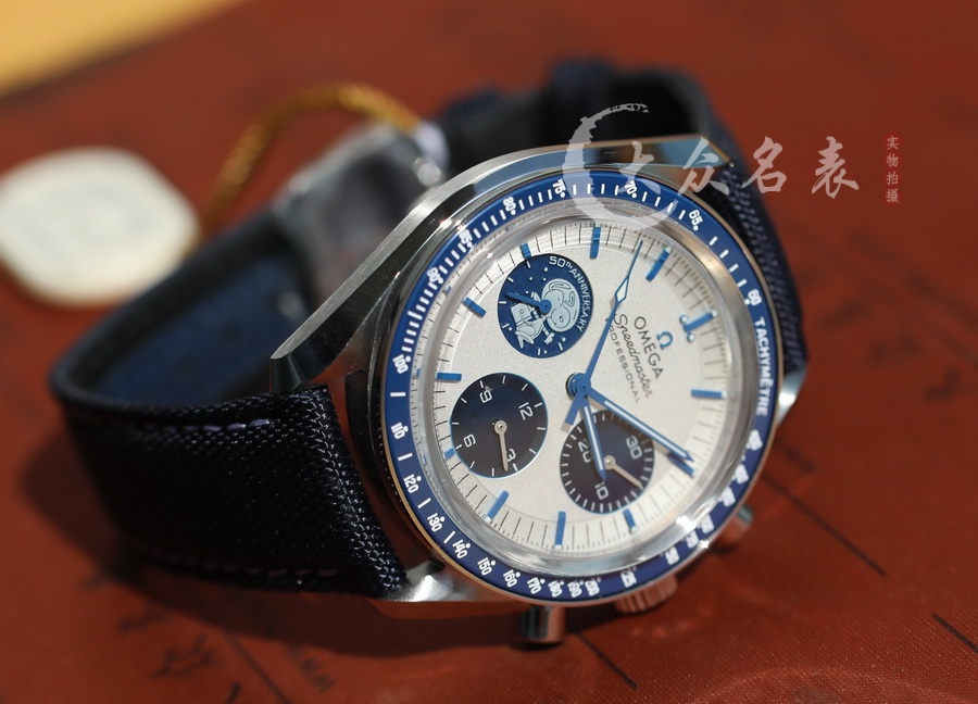 歐米茄超霸310.32.42.50.02.001復刻表(史努比50周年紀念版)(42mm) 第3张