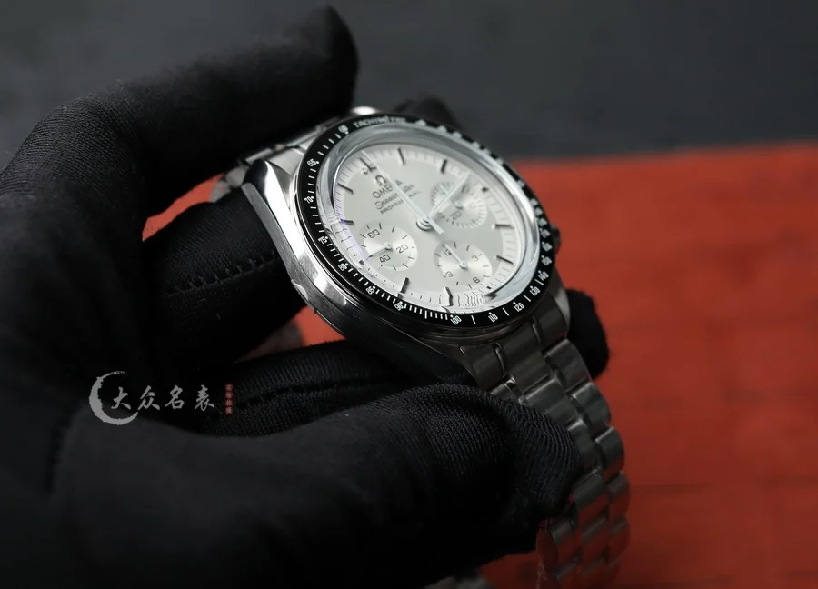 歐米茄超霸310.60.42.50.02.001復刻表銷售(42mm) 第6张