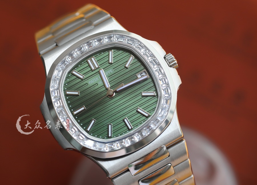 3K廠百達翡麗鸚鵡螺5711/1300A-001鑲鉆復刻表（40mm） 第2张