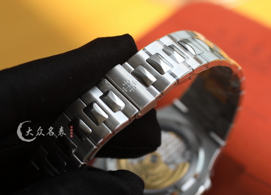 3K廠百達翡麗鸚鵡螺5711/1300A-001鑲鉆復刻表（40mm） 第12张
