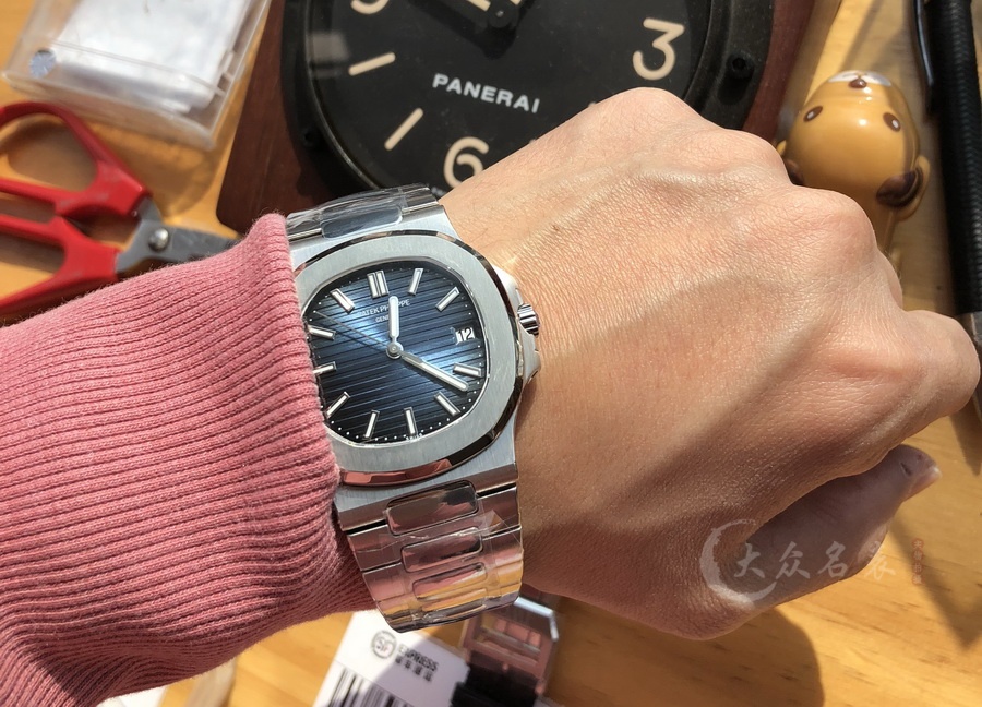 3K廠百達翡麗鸚鵡螺5711/1A-001藍面復刻表（40mm） 第6张