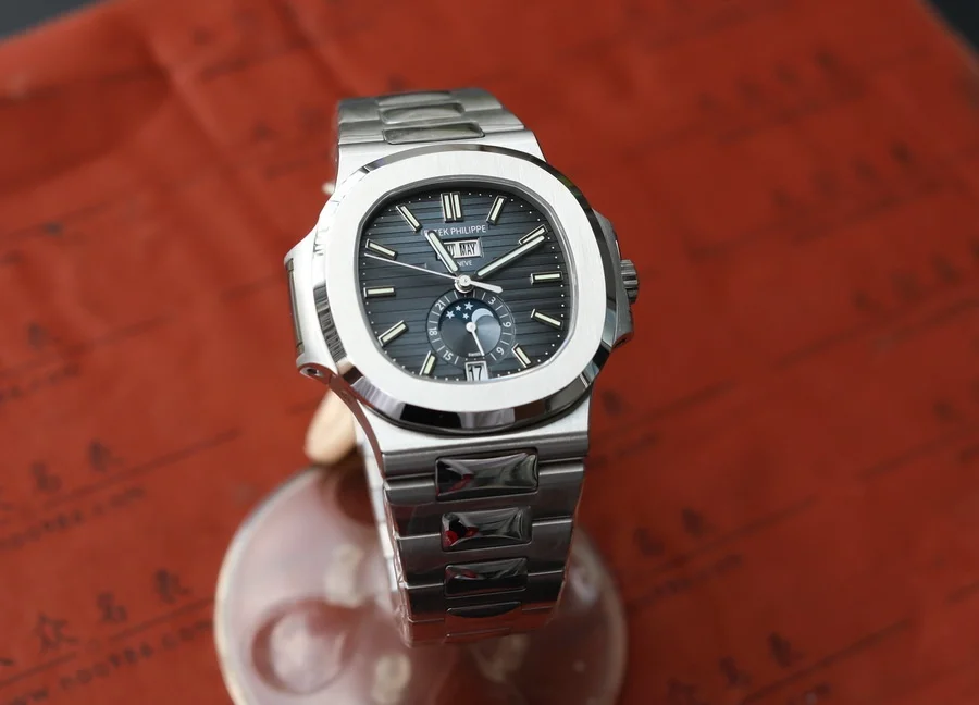 ZF廠百達翡麗鸚鵡螺5726復刻表銷售(40.5mm) 第1张