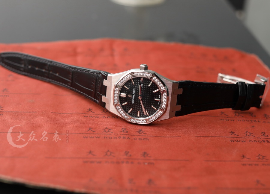 愛彼皇家橡樹系列67651ST.ZZ.D002CR.01女裝復刻表（33mm） 第6张
