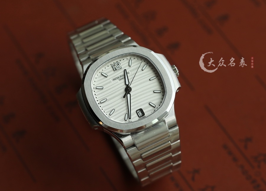 3K廠百達翡麗鸚鵡螺7118/1A-010女裝(35.2mm) 第2张