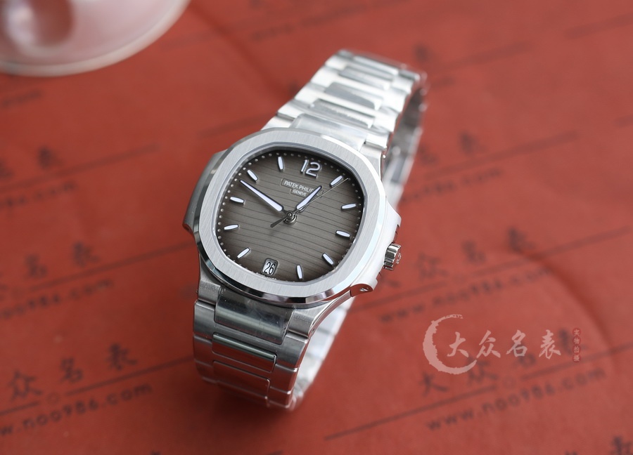 3K廠百達翡麗鸚鵡螺7118/1A-011女裝(35.2mm) 第3张