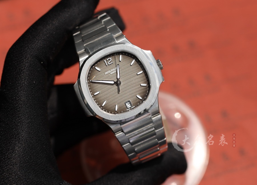 3K廠百達翡麗鸚鵡螺7118/1A-011女裝(35.2mm) 第2张