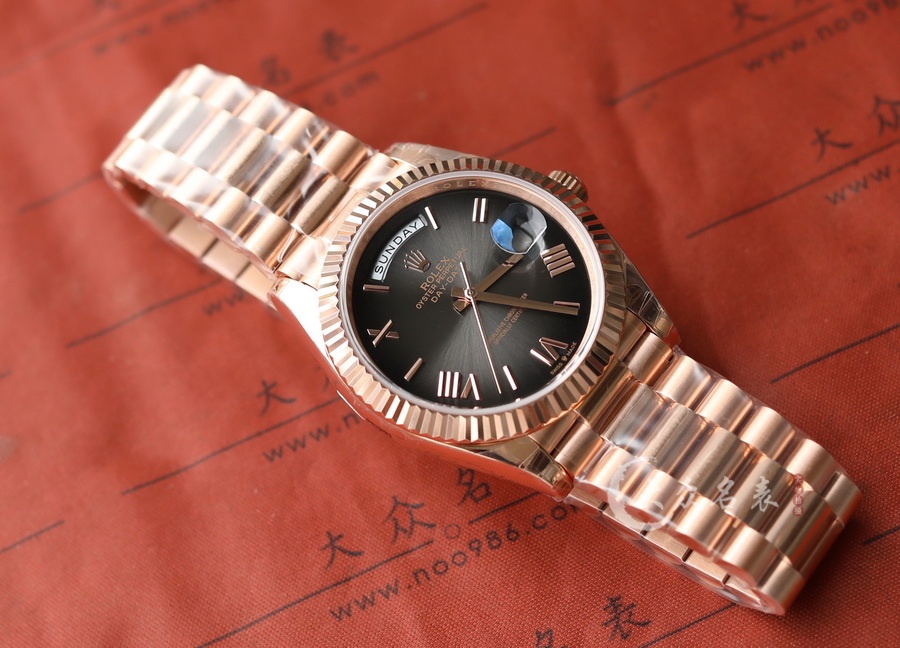 勞力士星期日歷型m228235-0055配重版復刻表（40mm） 第2张