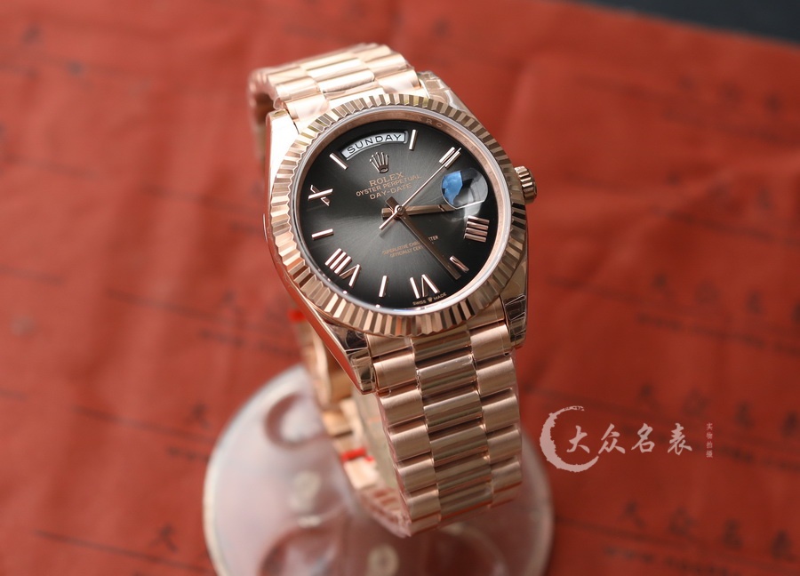 勞力士星期日歷型m228235-0055配重版復刻表（40mm） 第1张