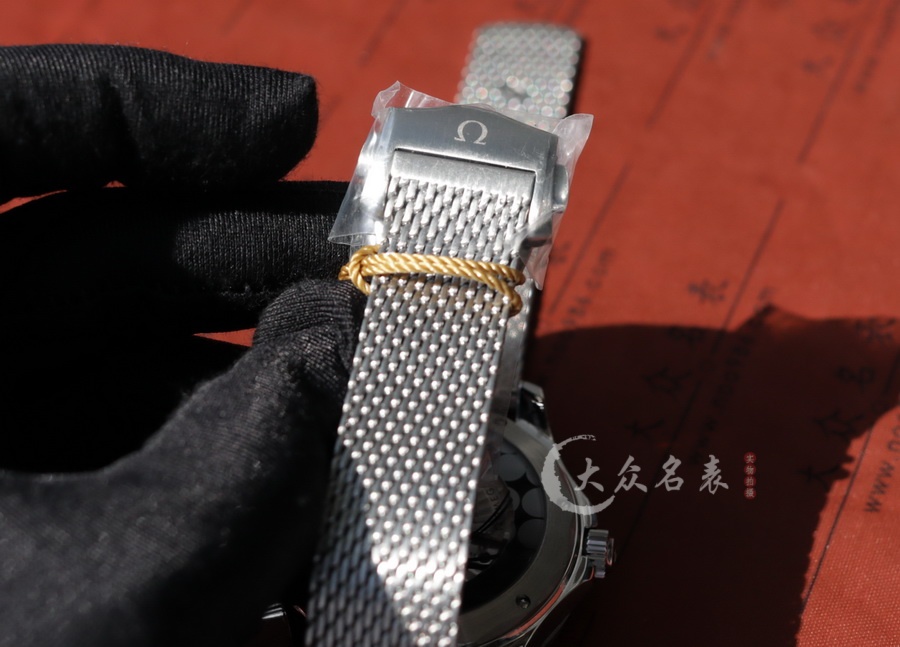 VS廠歐米茄海馬210.30.42.20.03.002復刻表(詹姆斯·邦德六十周年紀念) 第15张