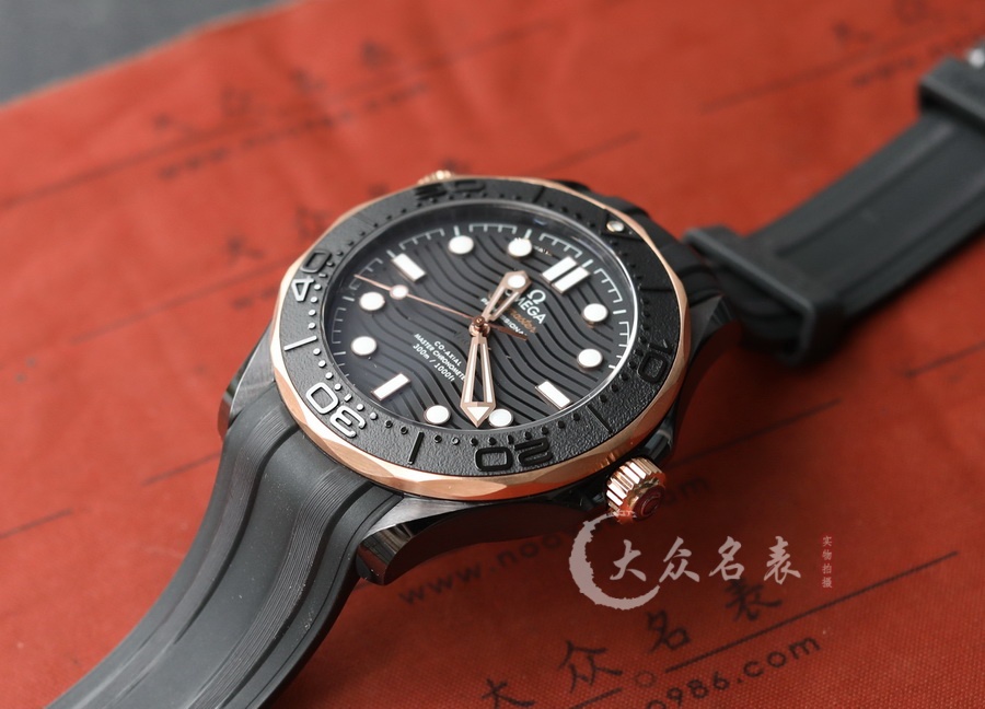 VS廠歐米茄海馬300 210.62.44.20.01.001復刻表(43.5mm) 第5张