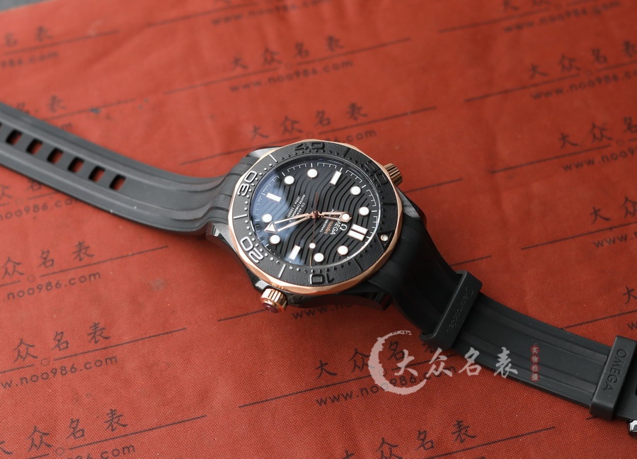 VS廠歐米茄海馬300 210.62.44.20.01.001復刻表(43.5mm) 第6张