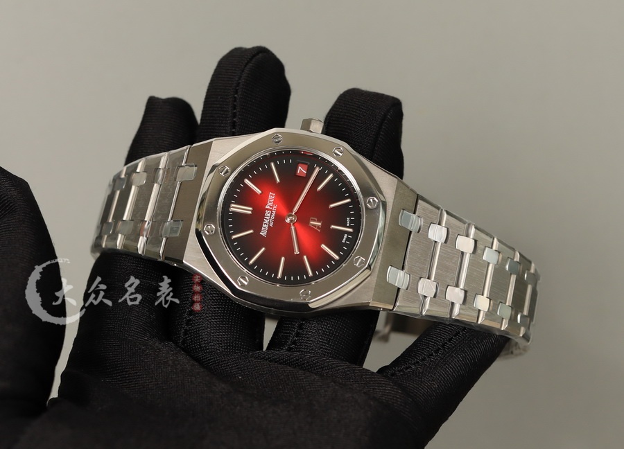 ZF廠愛彼皇家橡樹16202XT.OO.1240XT.01鈦金屬復刻表(39mm) 第2张