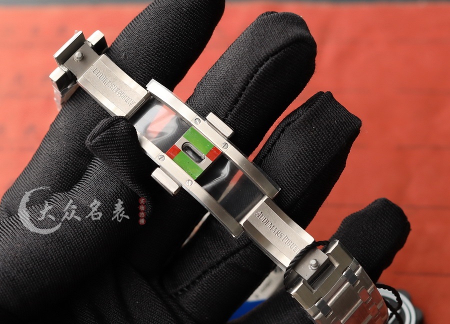 ZF廠愛彼皇家橡樹16202XT.OO.1240XT.01鈦金屬復刻表(39mm) 第11张