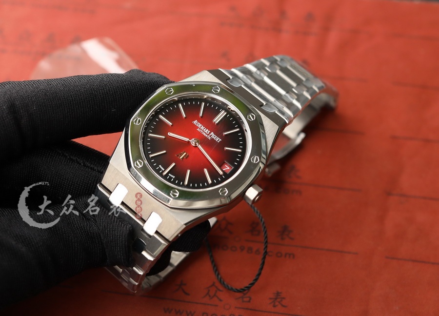 ZF廠愛彼皇家橡樹16202XT.OO.1240XT.01鈦金屬復刻表(39mm) 第4张