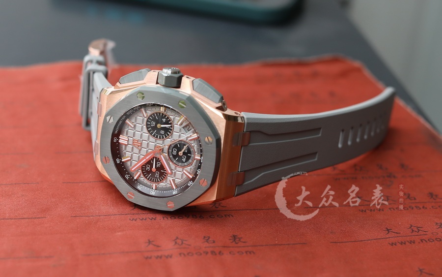 DDF愛彼皇家橡樹離岸型系列26420OI.OO.A015VE.01腕表(43mm) 第6张
