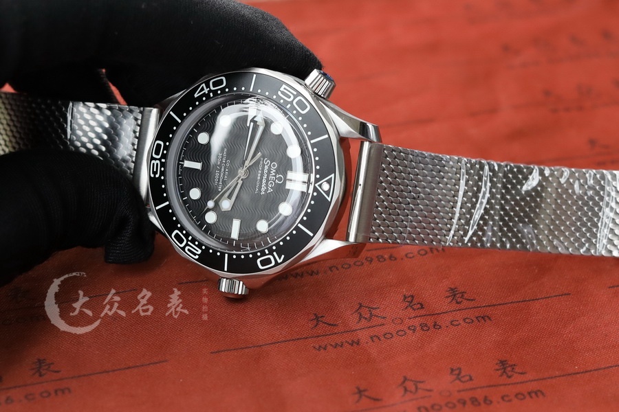 VS廠歐米茄海馬系列210.30.42.20.01.010 復刻表 第5张