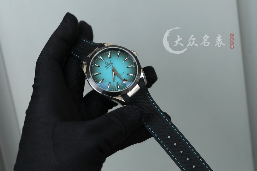 VS廠歐米茄海馬220.32.41.21.03.001綠松石(41mm) 第1张