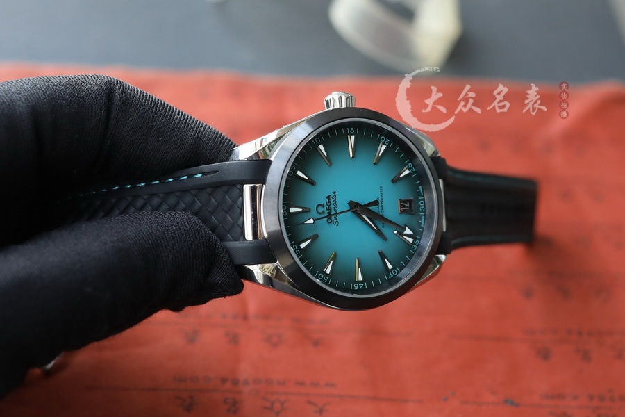 VS廠歐米茄海馬220.32.41.21.03.001綠松石(41mm) 第7张