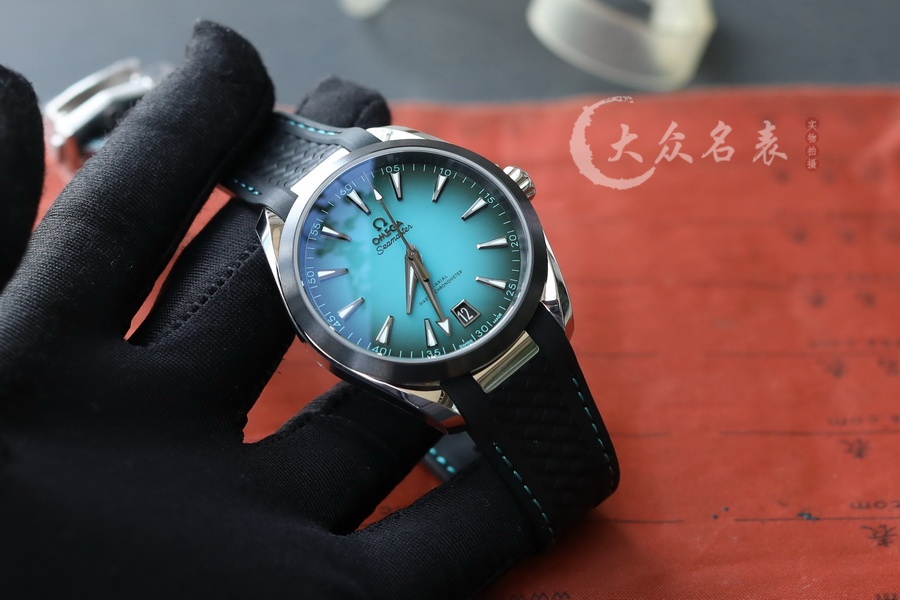 VS廠歐米茄海馬220.32.41.21.03.001綠松石(41mm) 第6张